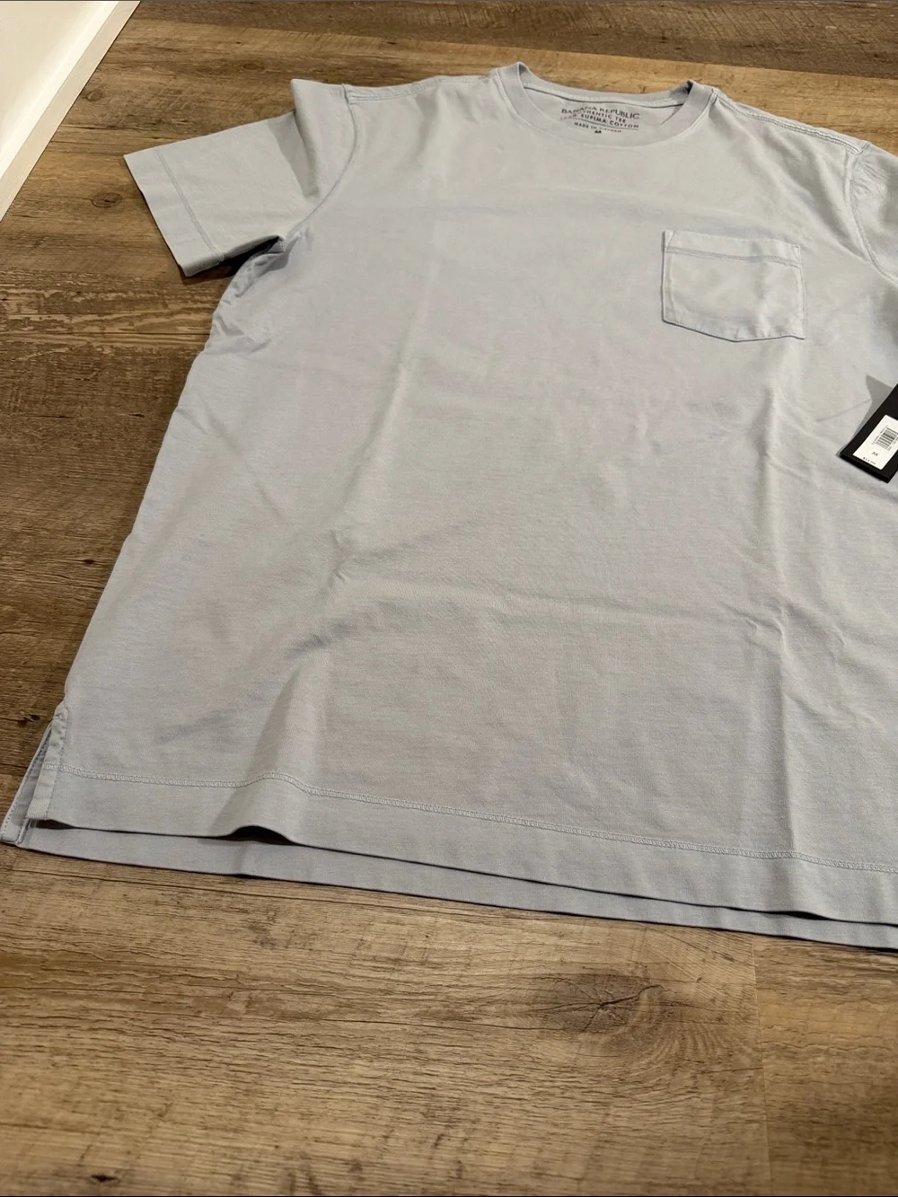 New Banana Republic Men's Crewneck Pocket Tee